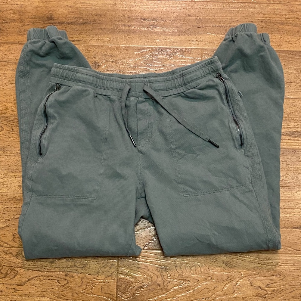 Mondetta small jogger pants sage green